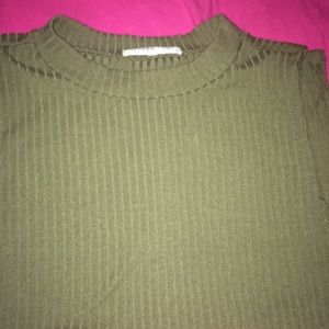 Women’s sleeveless dress shirt